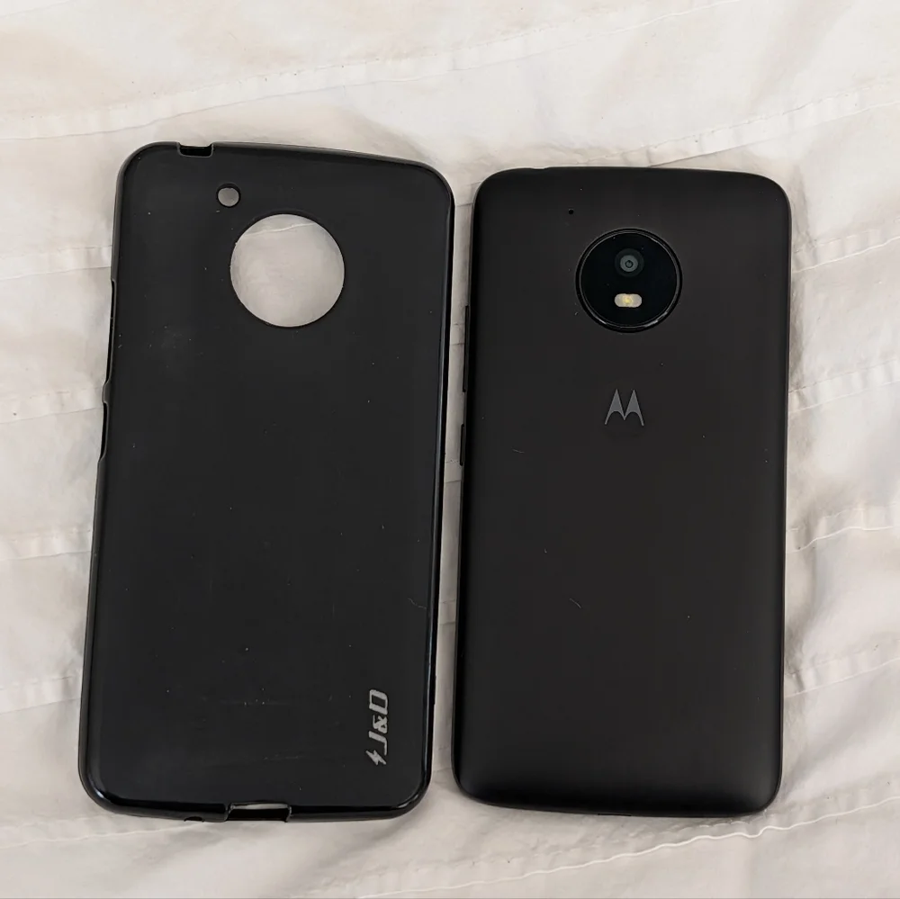 Motorola E4 & Case - Black - Small Compact Smart Phone